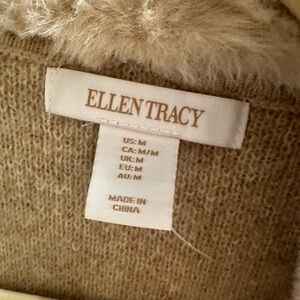 Ellen Tracy fur collared knee length coat size medium